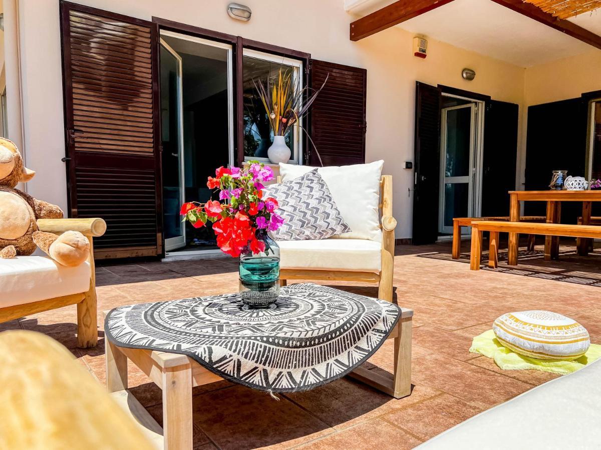 Livingapple Apartment Scauri  Exterior photo